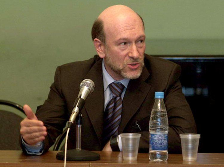 Бывший руководитель администрации президента Александр Волошин выдвинут в совет директоров НАУФОР